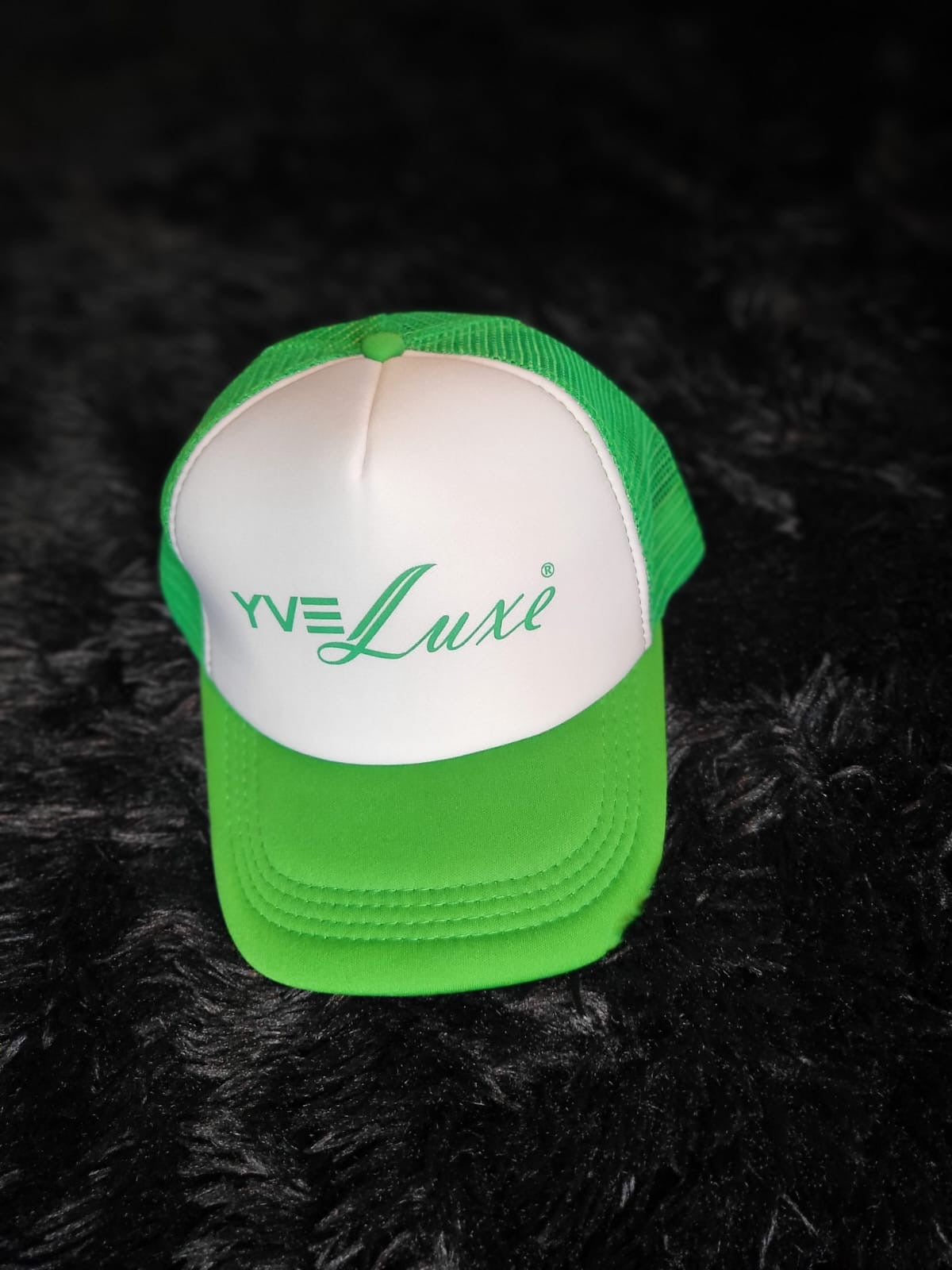 YVE LUXE TRUCKER HAT (GREEN)