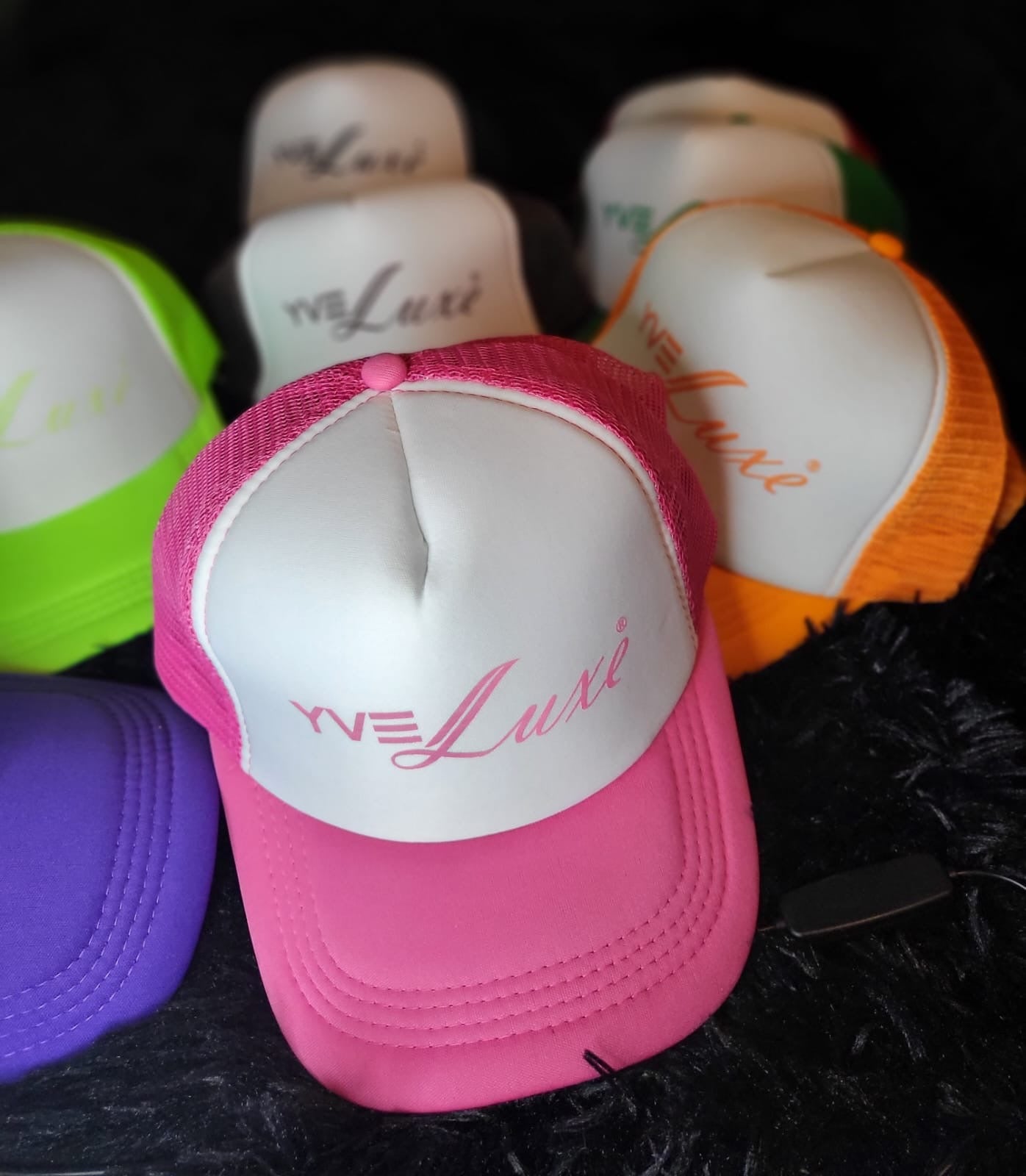 TRUCKER HAT (PINK)